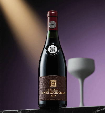 一瓶红酒的“防伪保卫战”：二维码与NFC芯片的攻防博弈 